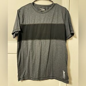 Men’s American Eagle Flex shirt